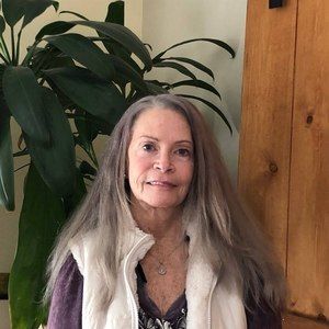 Meet your Posher, Deborah